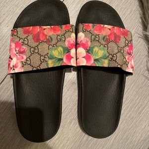 Gucci GG Blooms Slides